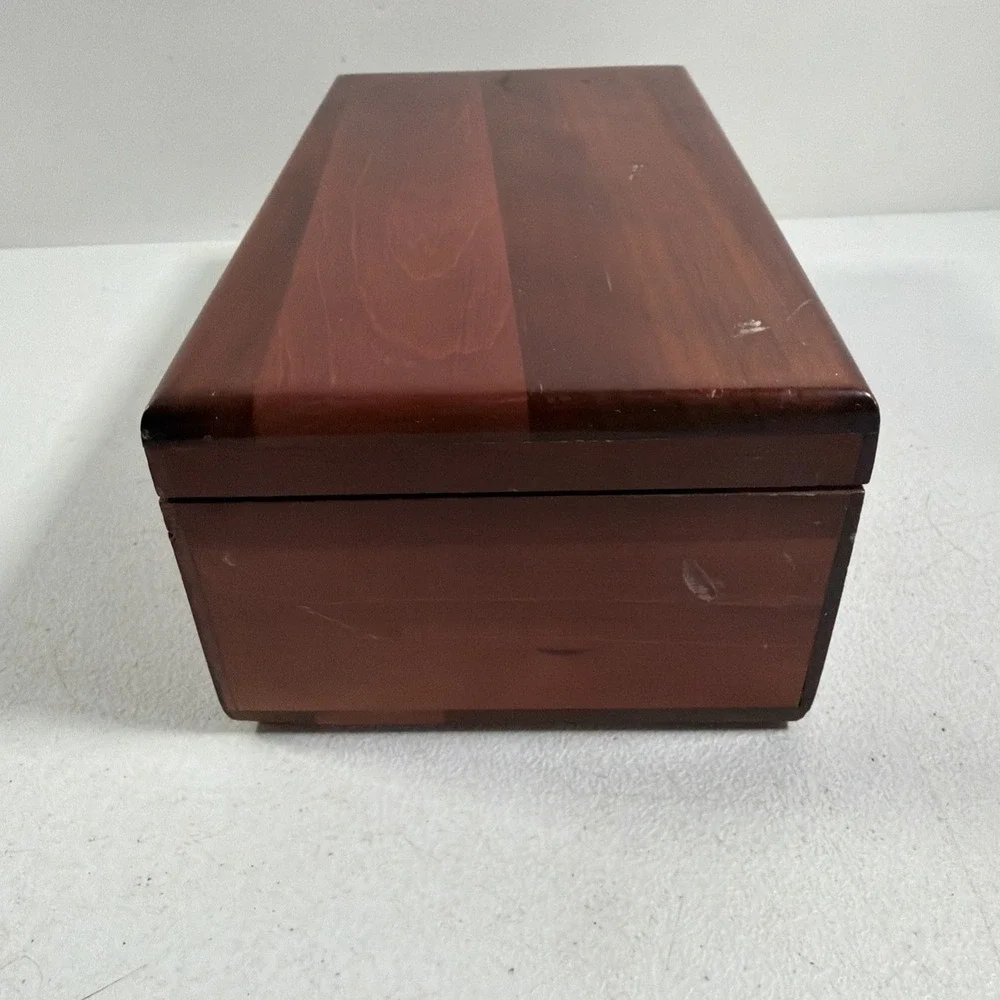 Vtg‎ Miniature Lane Cedar Chest Jewelry Trinket Box 9x5x3.5 NO Key North Dakota